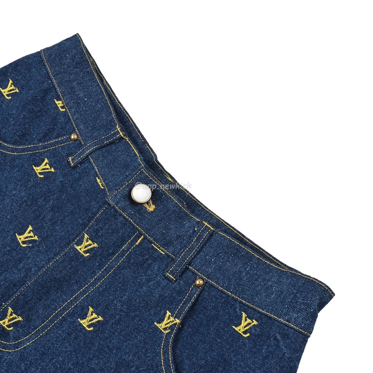 Louis Vuitton Embroidered Logo Denim Shorts (3) - newkick.vip